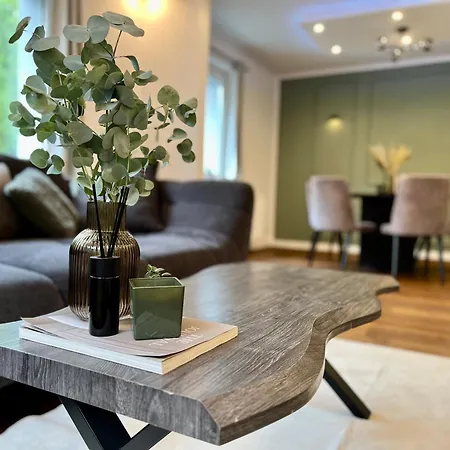 Modernes Designer-apartment In Ruhiger Lage *